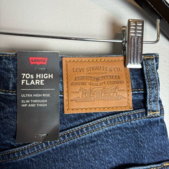 Levi’s 70s ultra high rise flare dark wash jeans size 27 NEW - Picture 13 of 17